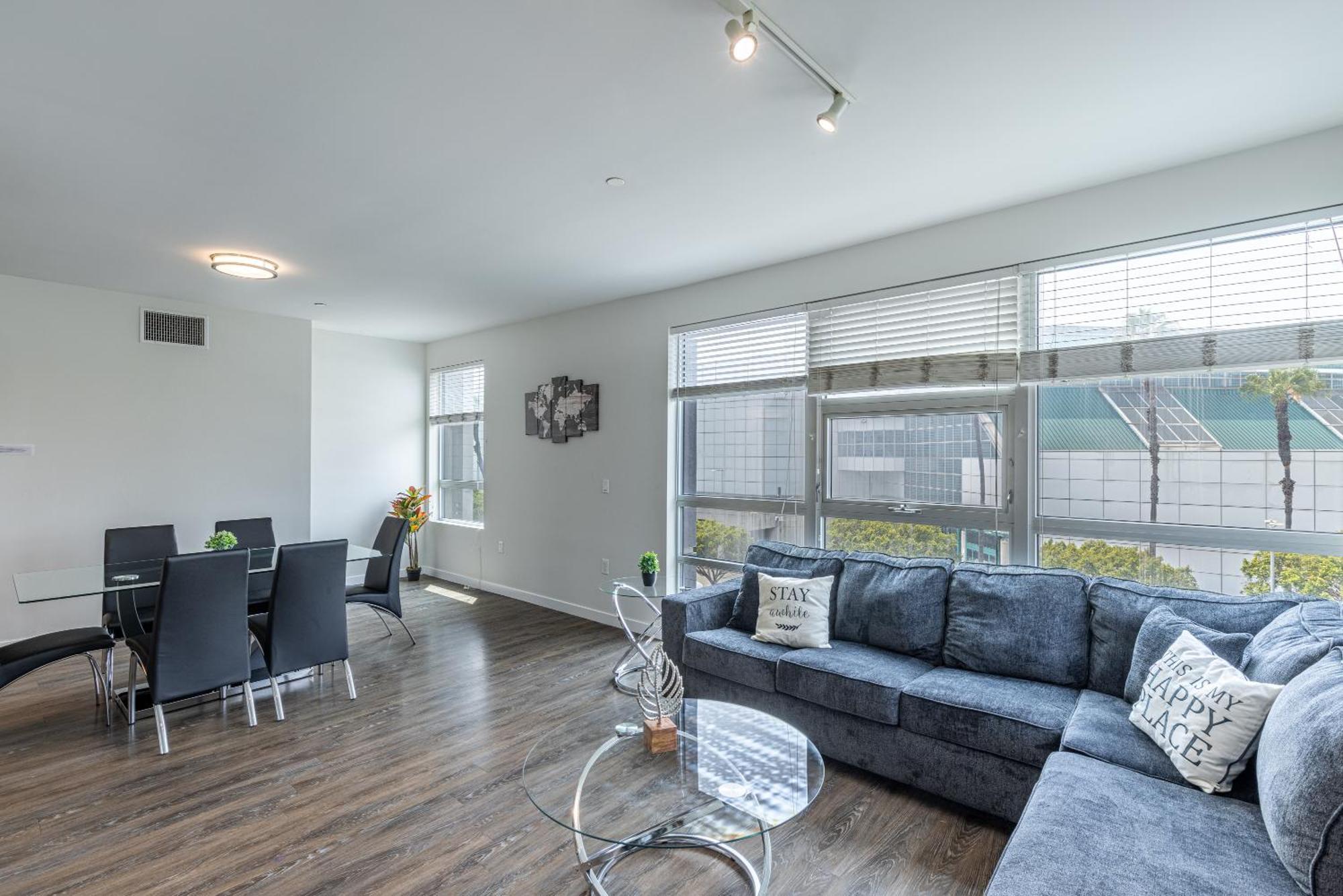 2 Bed 2 Bath X Street La Live, Convention Center, Microsoft Theater * Los Ángeles