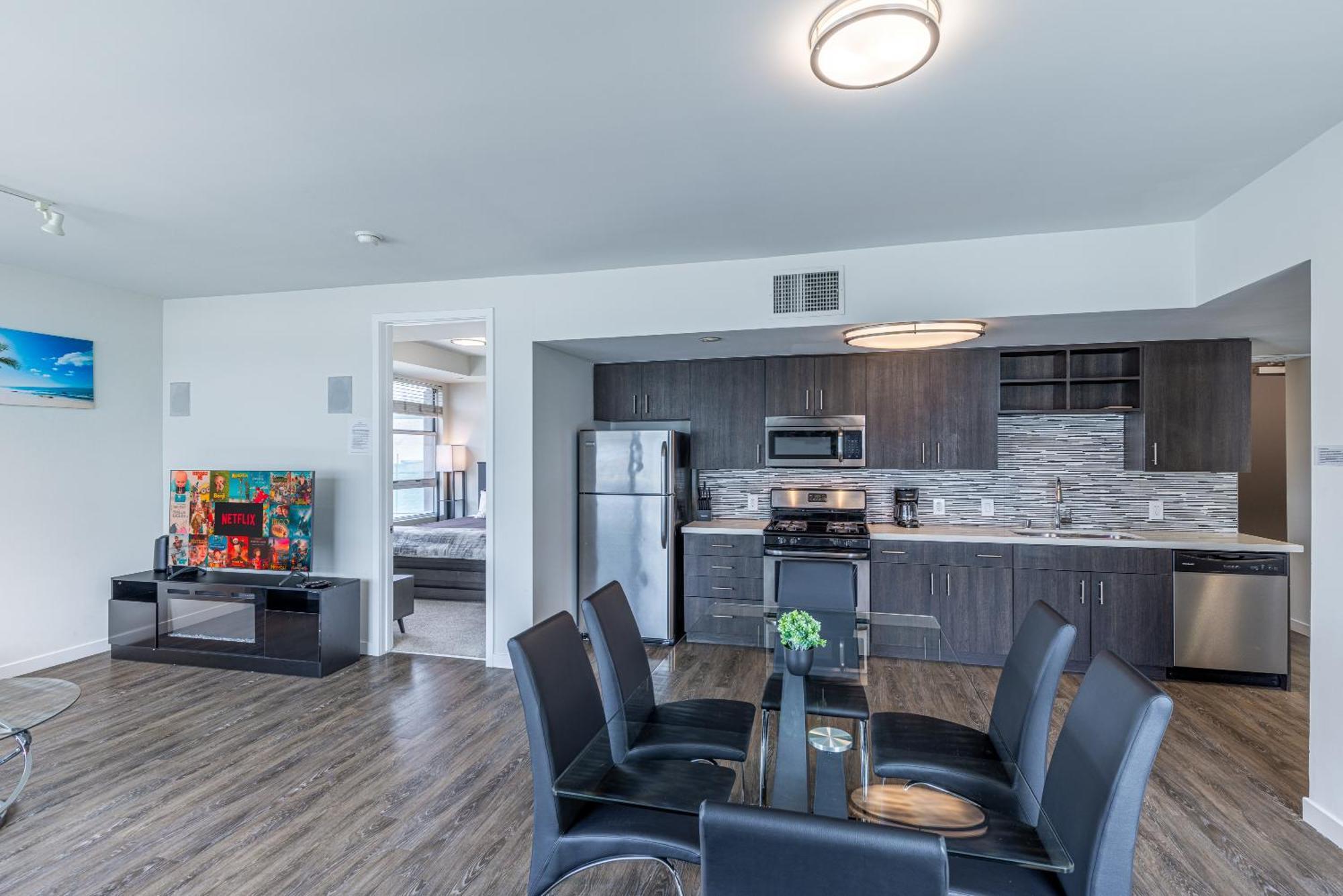 2 Bed 2 Bath X Street La Live, Convention Center, Microsoft Theater * Los Ángeles